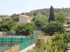 Appartement rénové avec terrasse, à deux pas du centre et de la mer, idéal pour 4 personnes - FR-1-309-4